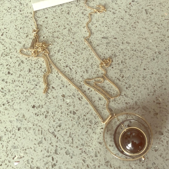 Topshop Ballin in Circle Necklace - Picture 2 of 7